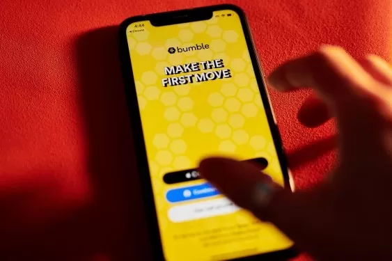 Bumble dévoile des fonctionnalités basées sur l'IA pour améliorer les profils de rencontre