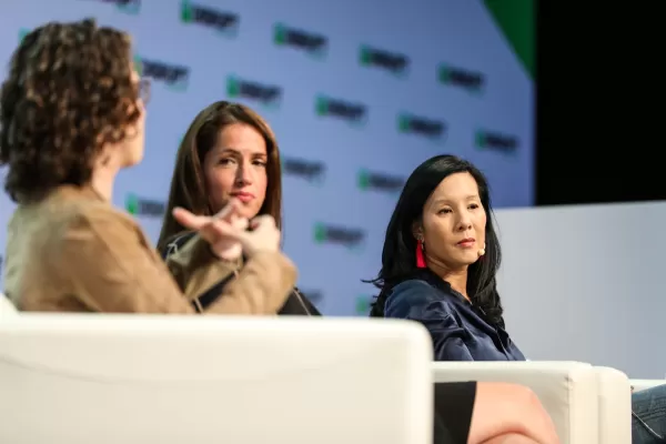 Top-VCs teilen AI-Investitionsgeheimnisse: Jon McNeill, Aileen Lee und Steve Jang auf der TechCrunch Disrupt 2025