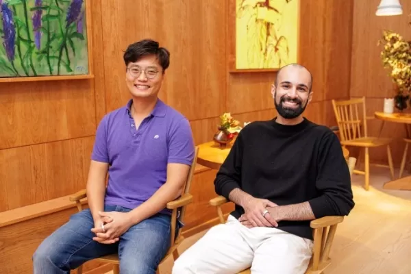 前 Meta 員工推出 Sandbar 及其 Stream Ring，這是一款用於筆記和媒體控制的語音控制 AI 硬體裝置，Pro 訂閱價格為 249 美元起。