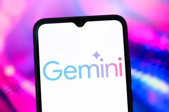 Gemini permet désormais d'importer des conversations et des données personnelles depuis d'autres chatbots