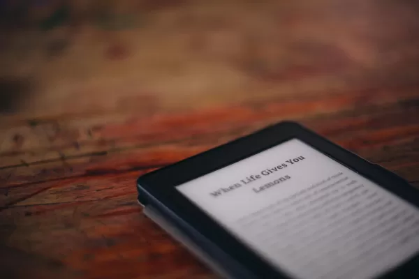 亞馬遜推出 Kindle Translate 免費 AI 翻譯服務，供 Kindle Direct Publishing 作者使用，最初可在英語、西班牙語和德語之間進行翻譯。
