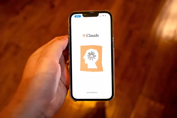 Anthropic Challenges OpenAI with $1 Government Access to Claude AI