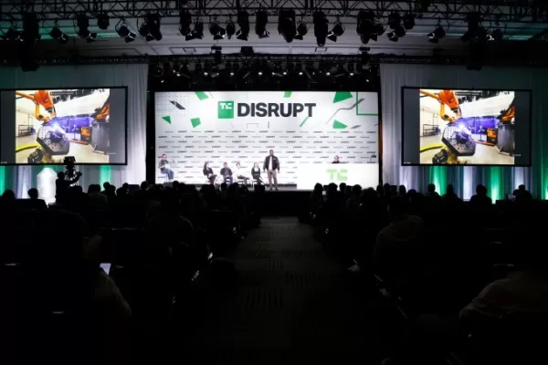 10월 27일부터 29일까지 샌프란시스코에서 열리는 TechCrunch Disrupt 2025에서 Uber의 사친 칸살과 Nuro의 데이브 퍼거슨이 예측 모델, 컴퓨터 비전, 자율 물류를 포함한 AI 기반 모빌리티 혁신에 대해 논의합니다. 지금 등록하고 할인 혜택을 받으세요.
