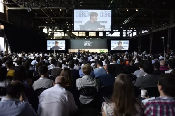 Quedan menos de 2 días para ahorrar hasta 668 $ en pases para TechCrunch Disrupt 2025. Finaliza el 26 de septiembre a las 11:59 pm PT. El evento se celebra del 27 al 29 de octubre en San Francisco con más de 250 ponentes, más de 200 sesiones, Startup Battlefield 200 y oportunidades para establecer contactos.