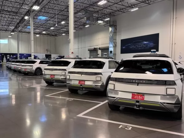 Motional reboots robotaxi plans with an AI-first strategy, aiming to launch a commercial driverless service in Las Vegas by end of 2026. After scaling back and restructuring, the Hyundai-backed AV firm will offer public rides with a safety driver later this year, targeting full autonomy thereafter by adopting a new foundational AI model for better scalability and city generalization.