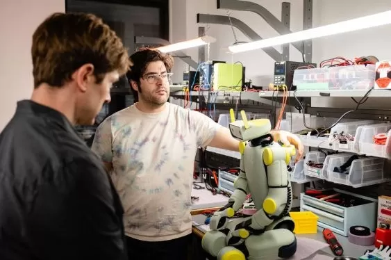 Amazon acquires startup developing humanoid robots for children