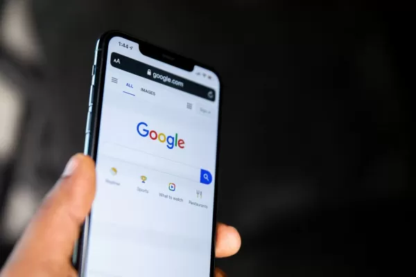 Google fordert Apple im Wettstreit um KI-Cloud-Dienste heraus