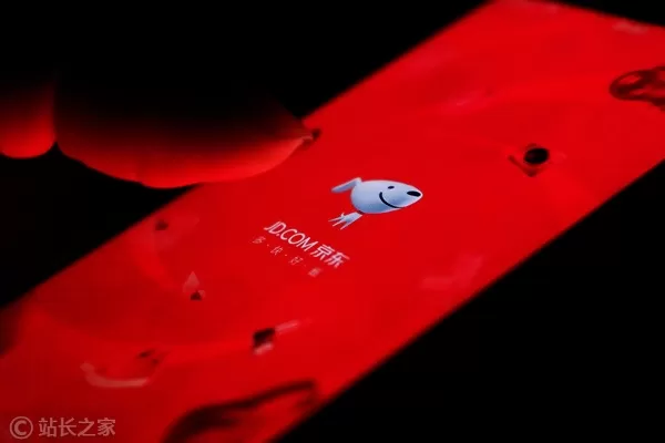 Die Ant Group hat ihr multimodales KI-Modell Ming-flash-omni 2.0 als Open Source veröffentlicht, das in Bereichen wie Bildbearbeitung und einheitlicher Audioerzeugung führend ist. Das durchgesickerte GLM-5-Modell von Zhipu AI, das eine ähnliche Architektur wie DeepSeek verwendet, hat Berichten zufolge die Parameter seines Vorgängers verdoppelt. iFlytek hat das im Inland trainierte Modell Spark X2 für professionelle Bereiche auf den Markt gebracht. JD.com hat einen KI-Sprachzahlungsdienst eingeführt. DuckDuckGo hat einen auf Datenschutz ausgerichteten KI-Sprachchat eingeführt. Das neue Auto-Betriebssystem von Avita integriert ein KI-Modell in das Fahrsystem von Huawei. Das ChatGPT-Tool von Insurify vergleicht Kfz-Versicherungspreise. OpenAI hat die Recherchetools von ChatGPT mit GPT-5.2 und einem Vollbild-Bericht-Viewer aktualisiert.