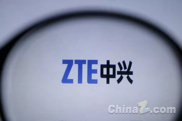 A ZTE e a Tencent anunciaram uma parceria estratégica para lançar um novo computador em nuvem com IA integrado ao assistente de IA nativo da Tencent, o Work Buddy. A notícia impulsionou as ações A da ZTE em mais de 5% e as ações H em quase 8%. A colaboração combina a infraestrutura de nuvem da ZTE com a IA da Tencent para aprimorar o escritório inteligente e a interação multimodal, marcando um passo fundamental na implantação de terminais de IA e na competição no ecossistema.