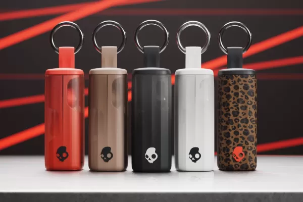 Die fünf Farboptionen der Skullcandy -Methode 360 ANC -Ohrhörer.