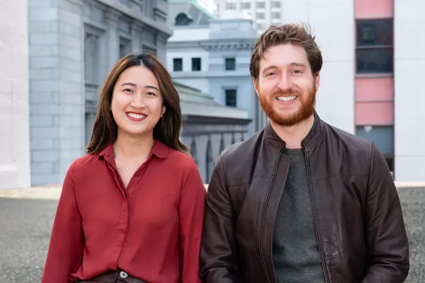 AI 新創公司 Flint 獲得 Accel 等公司 500 萬美元的種子資金，該平台可建立自動更新的網站，在一天內產生設計版面和元件，協助行銷人員快速解決透過 AI 搜尋查詢所發現的內容缺口。