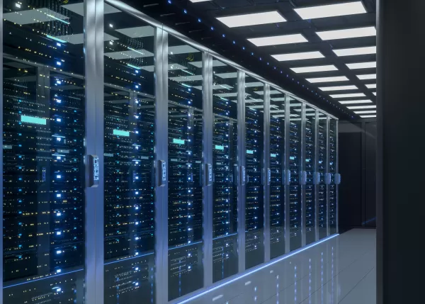 Nvidia a investi 2 milliards de dollars supplémentaires dans le fournisseur de services cloud CoreWeave afin d'accélérer la construction de centres de données dédiés à l'IA. Ce partenariat élargi prévoit la construction conjointe d'usines d'IA et l'intégration des prochaines puces Rubin de Nvidia. Les actions de CoreWeave ont bondi de plus de 15 % après cette annonce.