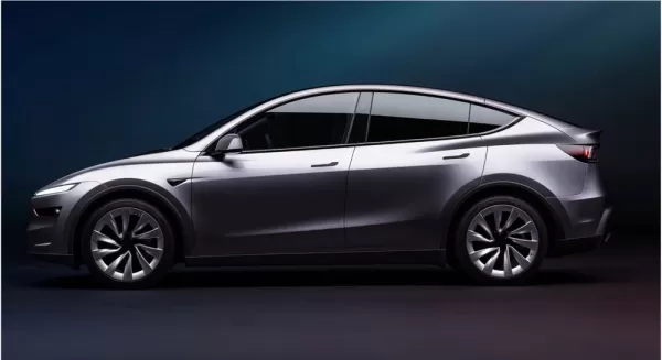 A Tesla disponibiliza os documentos de projeto e o software do Model S e do Model X aos proprietários e às oficinas de reparos, após o encerramento das novas encomendas personalizadas. As linhas de produção da fábrica de Fremont destinadas a esses modelos agora são utilizadas para a fabricação dos robôs Optimus, à medida que a Tesla muda seu foco para a IA física e a direção autônoma.