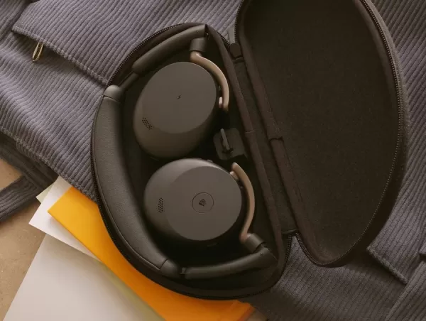 Wie Jabra Evolve3 Sprach-KI nutzt, um die Kommunikation am Arbeitsplatz zu revolutionieren