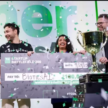「Startup Battlefield」開放 200 個名額報名，活動將提供風險投資人交流機會、TechCrunch 媒體報導，以及 10 萬美元獎金