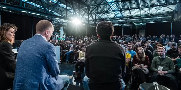 Como Desbloquear a IA Autônoma para Pequenas Empresas: Tkxel CEO Umair Javed no TechCrunch Sessions: AI