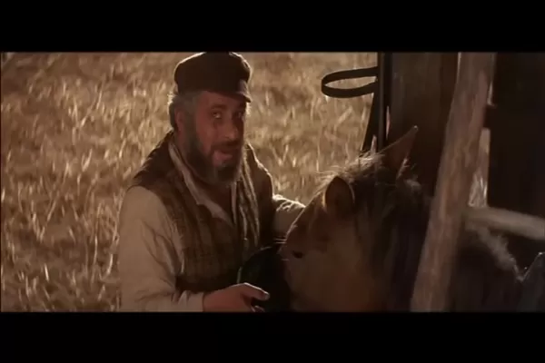 What is Fiddler on the Roof's meaning? Analysis of dreams & musical themes for 2025.