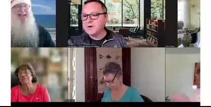 Edição de podcast com descritivo