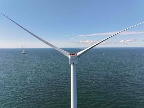 Offshore Floating Data Centers Emerge as Earthbound Alternative