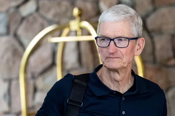Le PDG d'Apple, M. Cook, s'engage à stimuler le financement de l'IA.