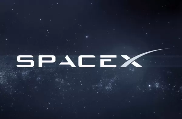 SpaceX 已向投資者展示了一款類似 iPhone 的 AI 裝置原型，該裝置設計更為纖薄且時尚，搭載專屬作業系統，並整合了 xAI 技術。 該裝置旨在透過運用 Starlink 服務，繞過傳統智慧型手機生態系統及 Verizon 和 AT&T 等電信業者。此舉是針對 OpenAI 而來，該公司正與前蘋果設計師喬尼·艾夫（Jony Ive）合作開發一款競爭對手的 AI 裝置。儘管馬斯克稱該報導是捏造的，但此專案顯示了從雲端 AI 轉向原生硬體生態系統的趨勢。