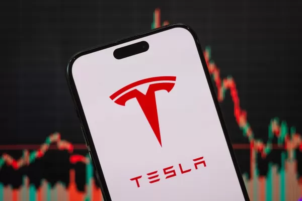 Маск представляет суперкомпьютер Tesla Dojo, предназначенный для космического искусственного интеллекта