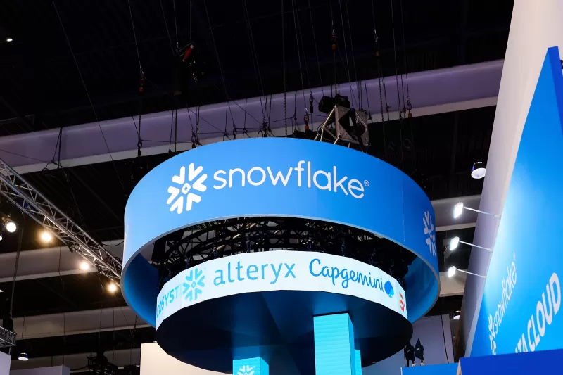 Snowflake는 2 억 달러 규모의 자본 주입으로 가속기를 향상시킵니다