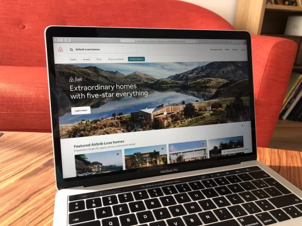 Airbnb CEO: AI Trip Planning Still Premature